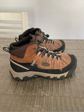 Keen Targhee IV mid hiking boots brown waterproof leather - big kids size 2